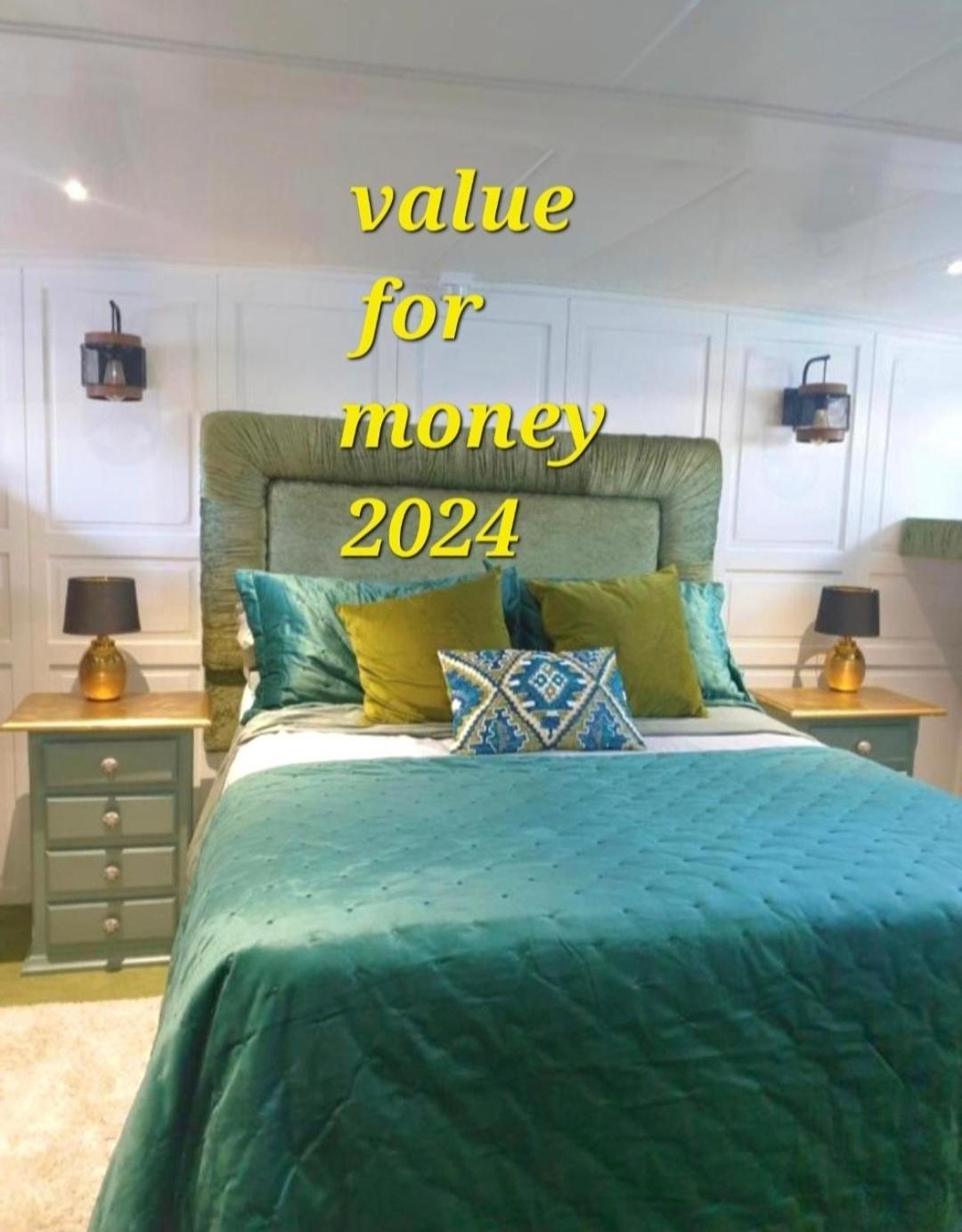 Jasmine Coral Jay Boutique Boatel Ocean Village Gibraltar Exterior photo