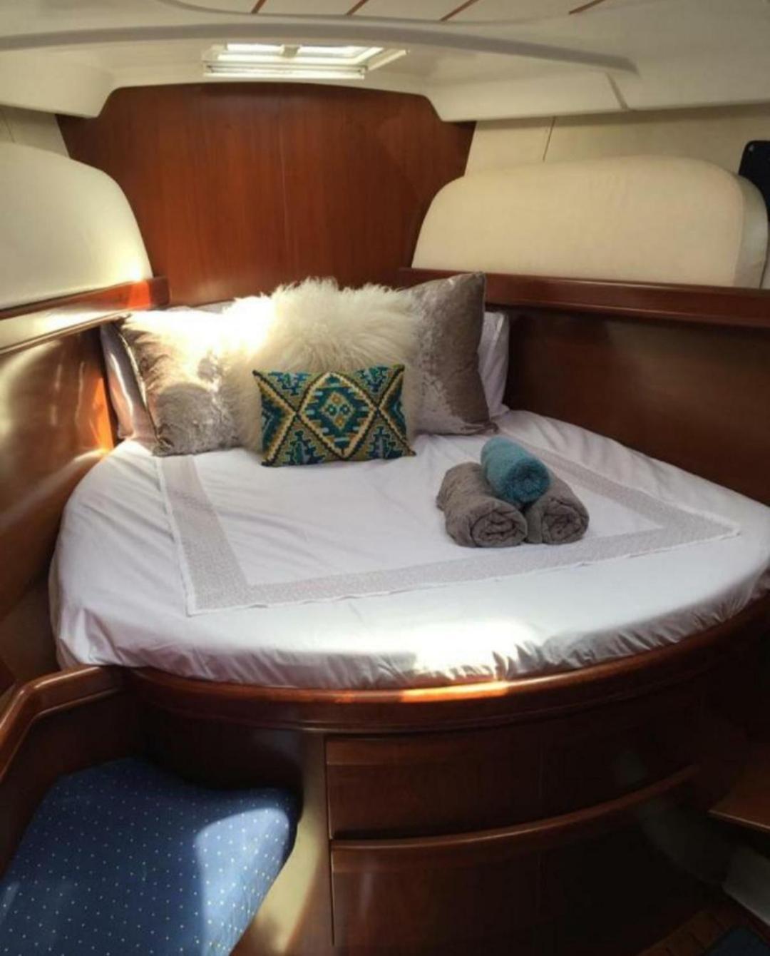 Jasmine Coral Jay Boutique Boatel Ocean Village Gibraltar Room photo