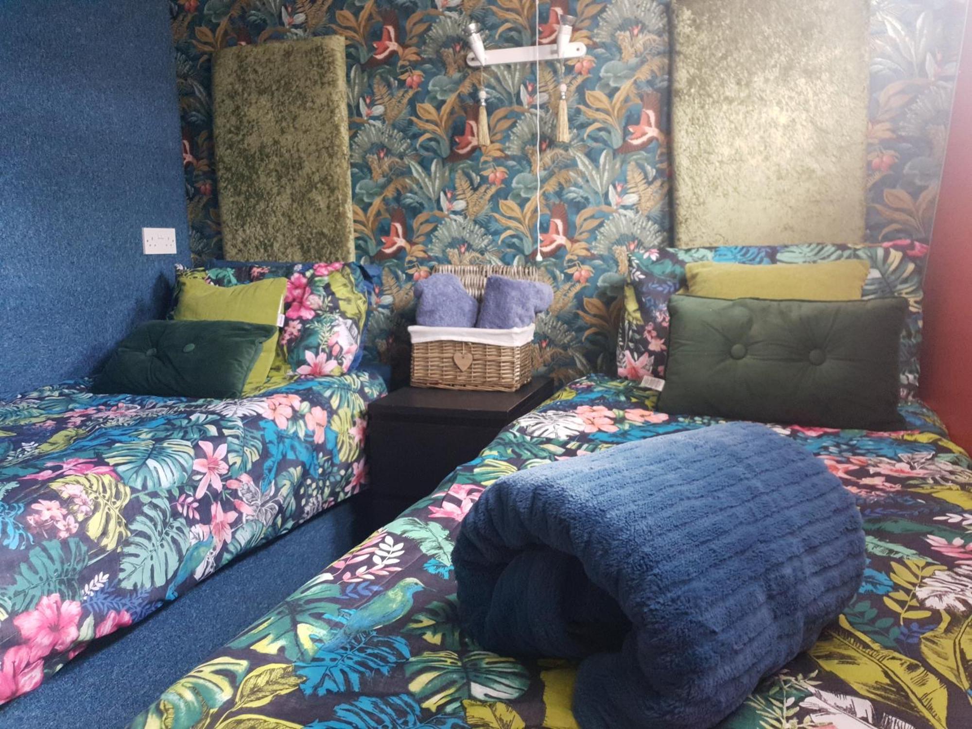 Jasmine Coral Jay Boutique Boatel Ocean Village Gibraltar Room photo