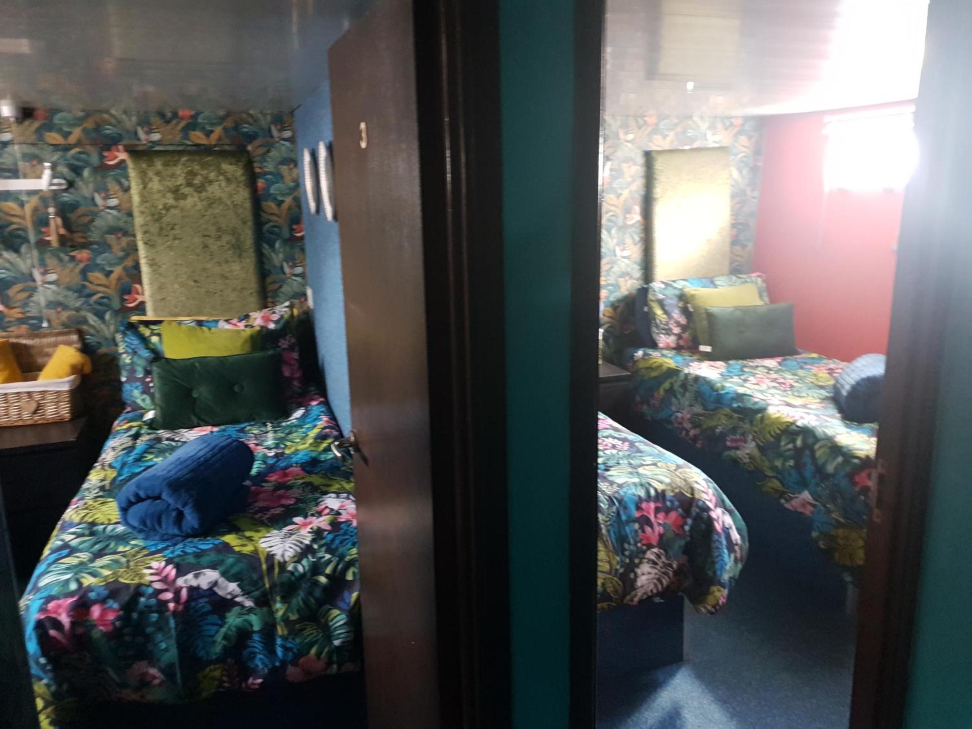 Jasmine Coral Jay Boutique Boatel Ocean Village Gibraltar Room photo
